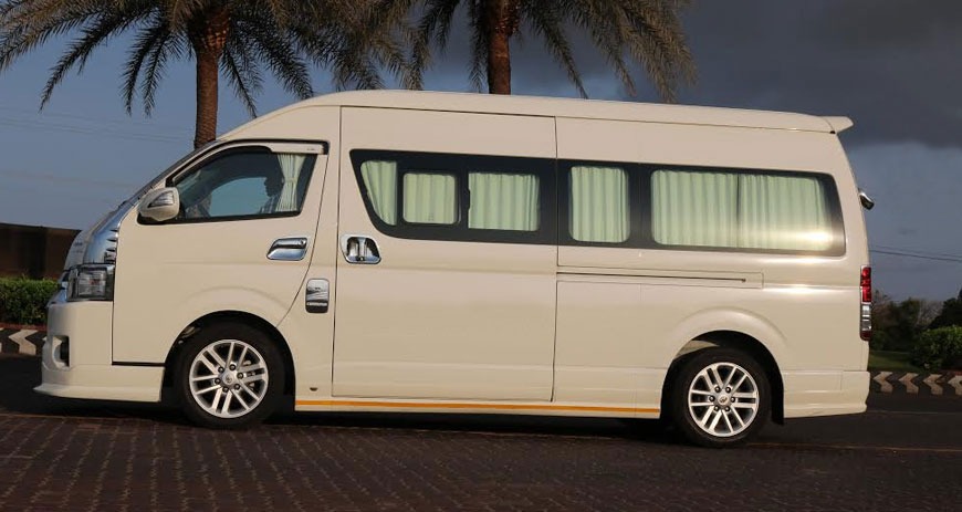 9 seater luxury bus