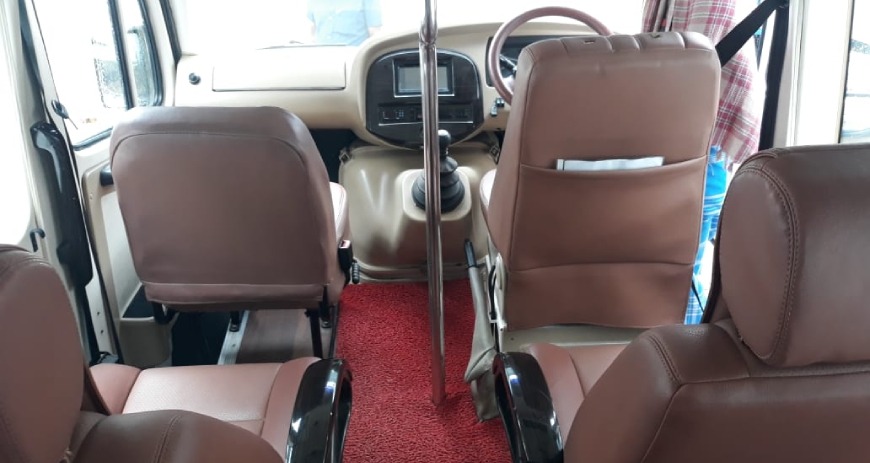 8 Seater Tempo Traveller Rental in delhi