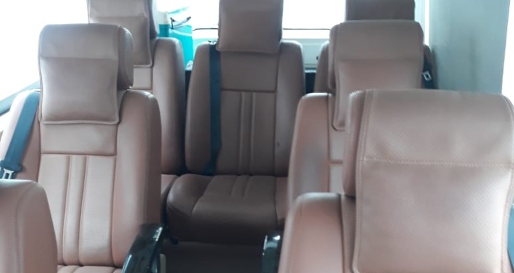 8 Seater Mini Bus Rental/ Hire in delhi